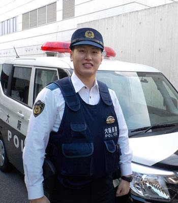 野球での自己推薦を経て入職した警察官の写真