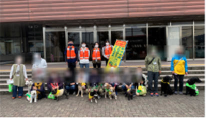 ボランティアに参加した方々の集合写真