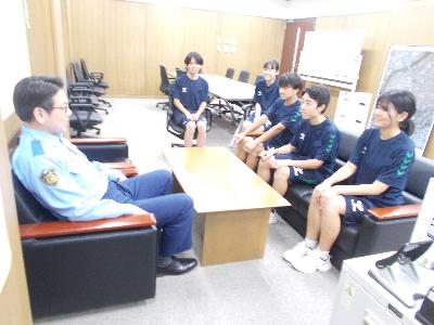 署長への表敬訪問