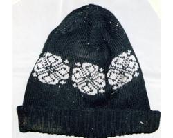 黒色毛糸帽子の写真