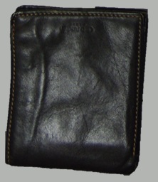黒色二つ折り財布の画像