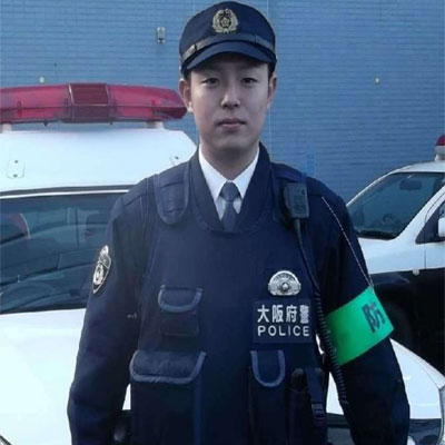 摂南大学出身の警察官の写真