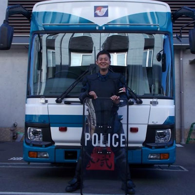 九州大学出身の警察官の写真
