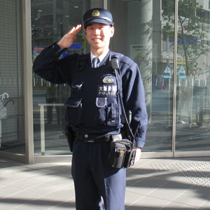 汎愛高校出身の警察官の写真