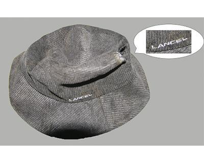 灰色ハット帽の写真