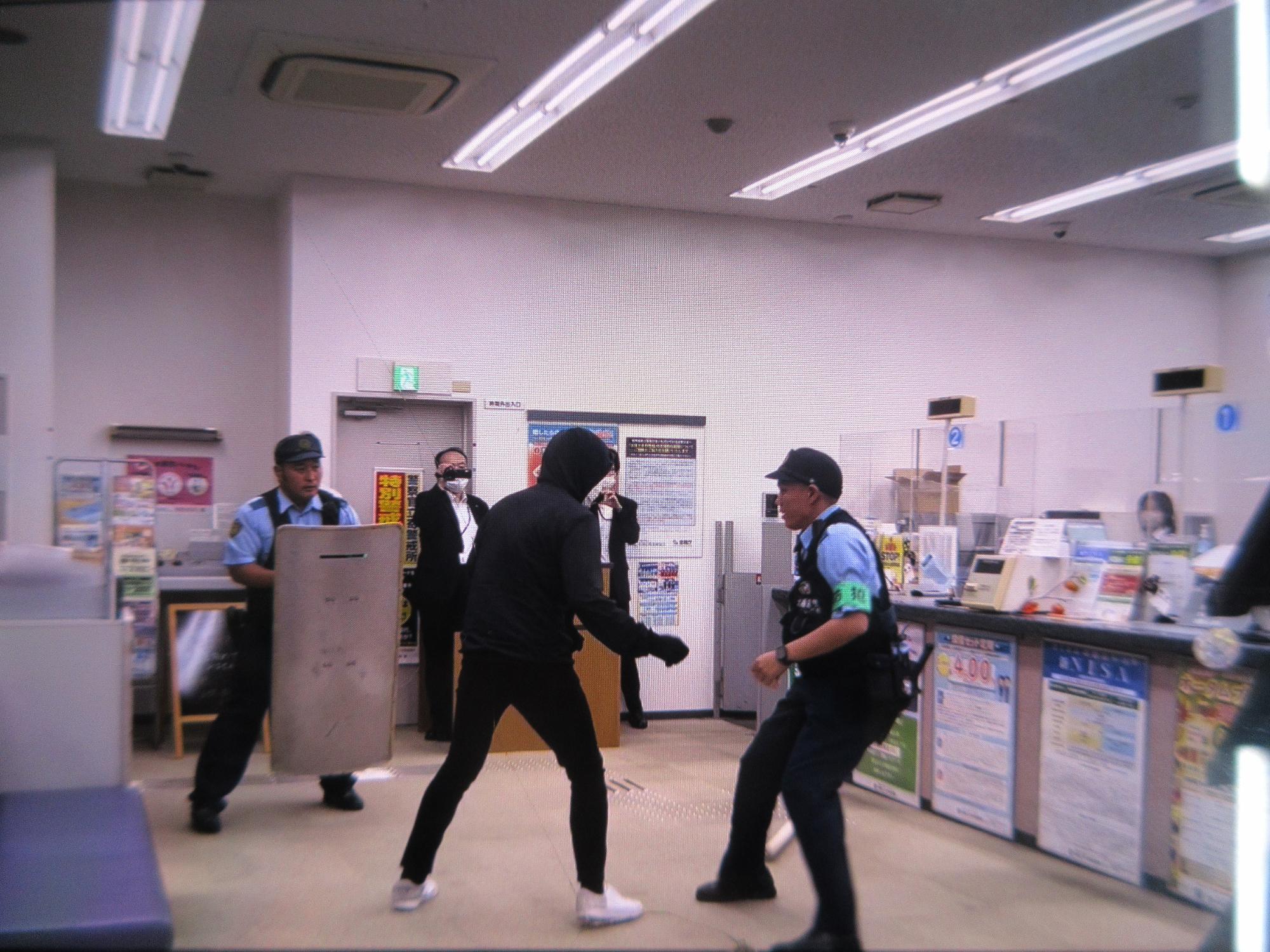 大阪シティ強盗訓練